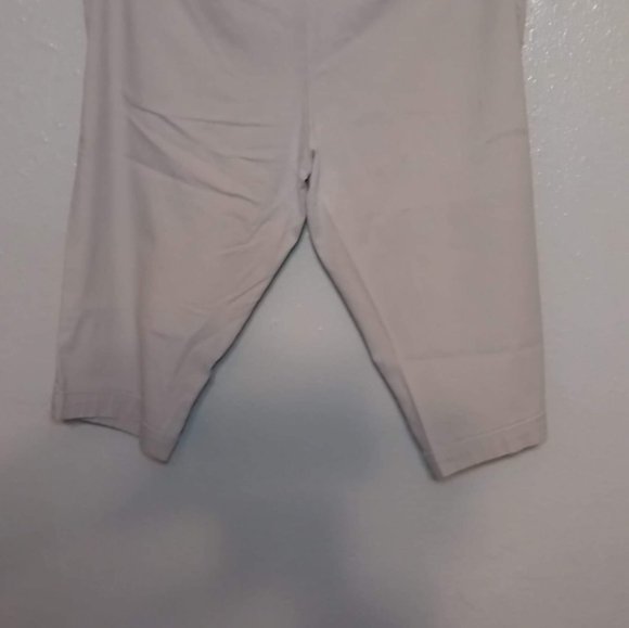 Clothes - Picture 2 of 4